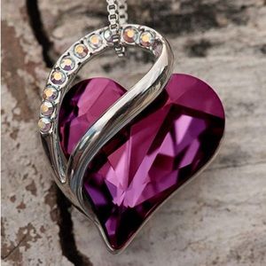 .♥️Crystal Heart  “it’s because of you that I know what love is”